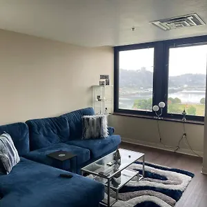 https://charming-apt-in-the-heart-of.hotels-in-pittsburgh.com